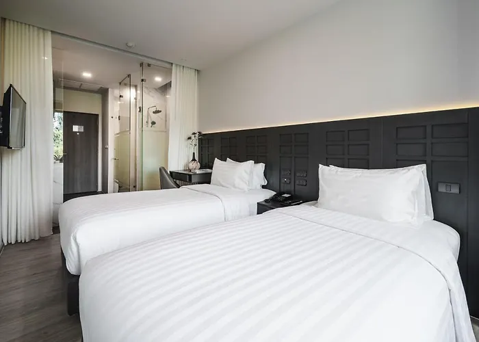 Hotel Vix At Victory Monument 3*